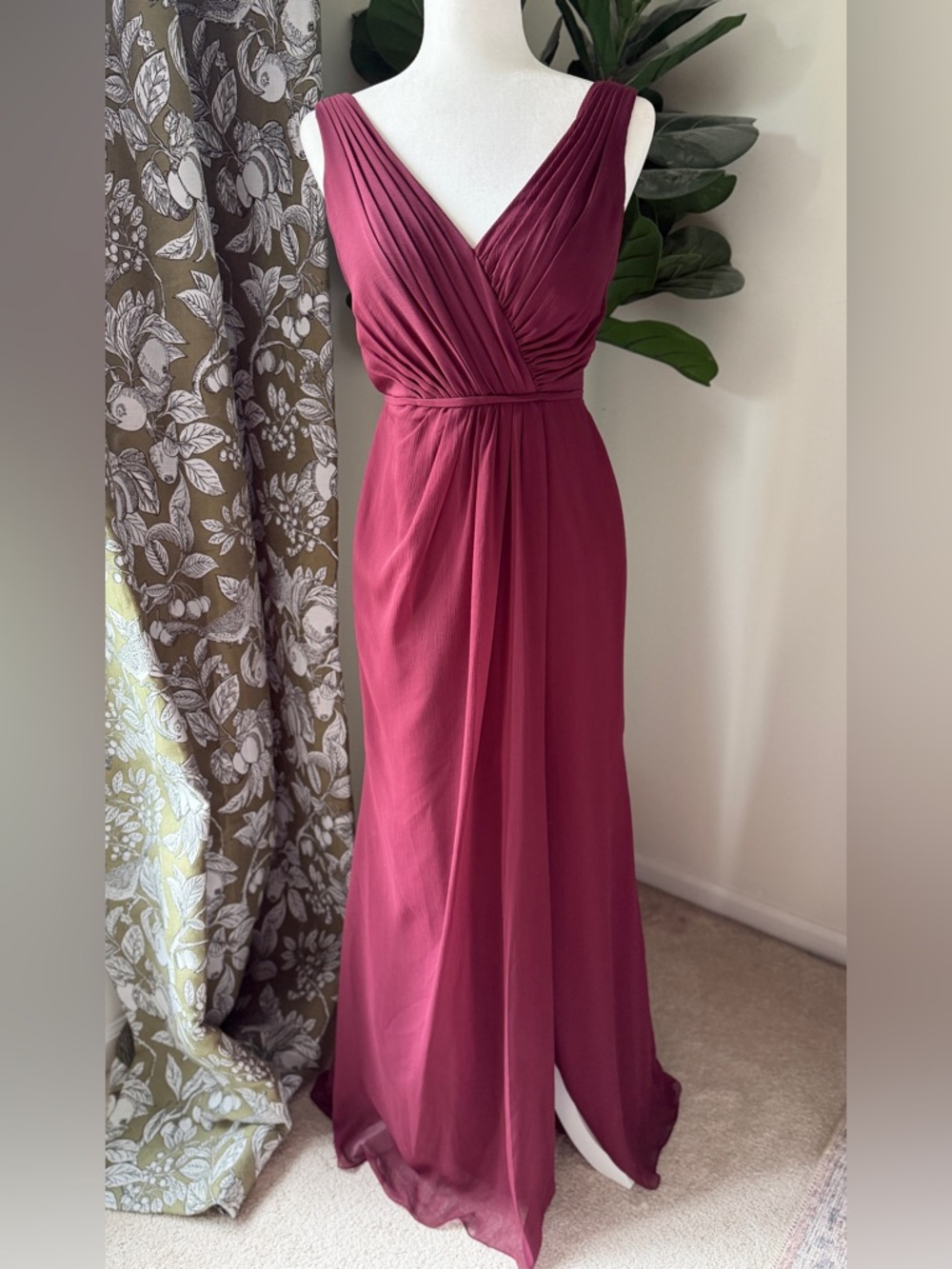 David's Bridal Wine/Burgundy Sleeveless V-Neck Floor Length Dress